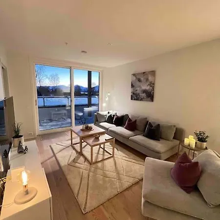 Apartment Ny I Nytt Bygg I Naturskjonne Omgivelser! Tromso