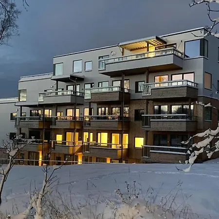 Ny I Nytt Bygg I Naturskjonne Omgivelser!