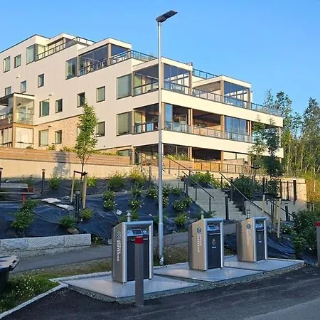 公寓 Ny I Nytt Bygg I Naturskjonne Omgivelser!