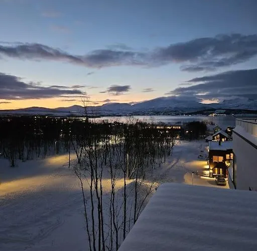 Ny I Nytt Bygg I Naturskjonne Omgivelser! * 特罗姆瑟