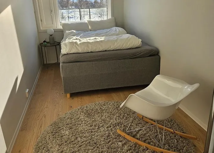 Ny I Nytt Bygg I Naturskjonne Omgivelser! * 特罗姆瑟